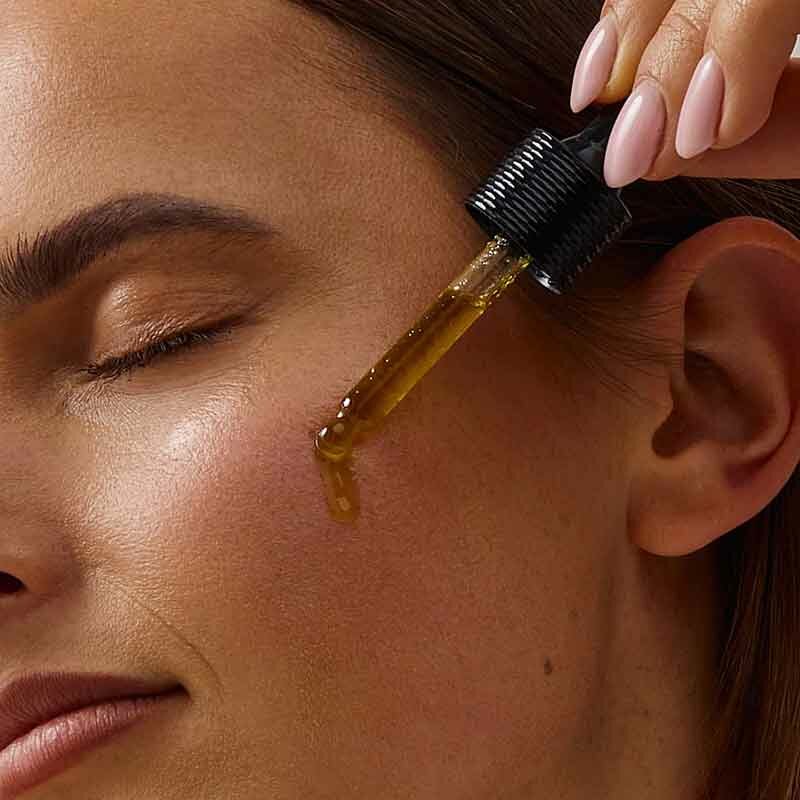 Jojoba Oil 50 ml model - Sckin Nutrition