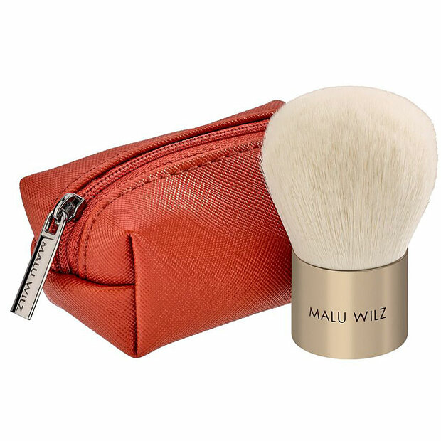 Malu Wilz - Touch Up Brush with Bag